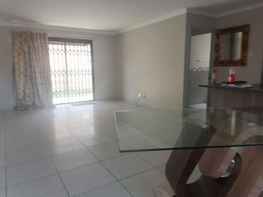 To Let 3 Bedroom Property for Rent in Douglas Valley Free State